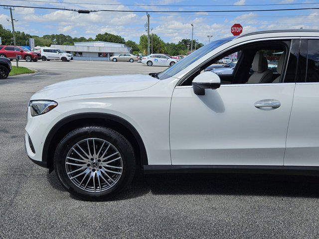 new 2025 Mercedes-Benz GLC 300 car, priced at $55,405