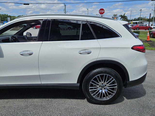 new 2025 Mercedes-Benz GLC 300 car, priced at $55,405