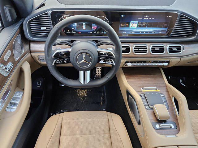new 2025 Mercedes-Benz GLS 580 car, priced at $124,150