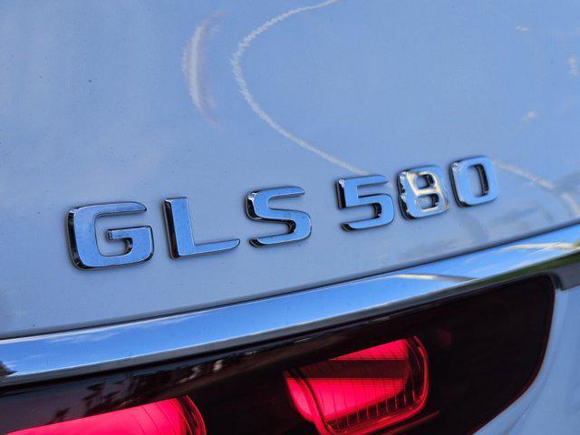 new 2025 Mercedes-Benz GLS 580 car, priced at $124,150