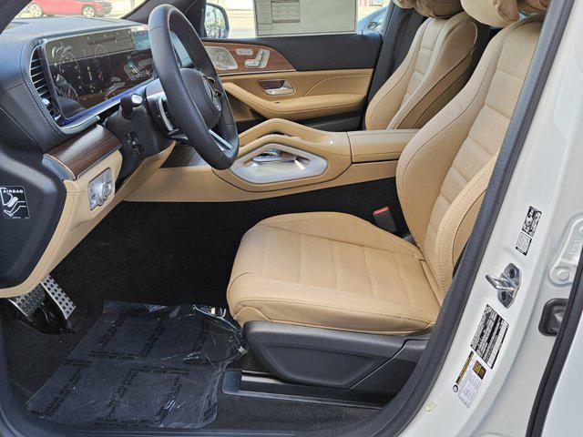 new 2025 Mercedes-Benz GLS 580 car, priced at $124,150