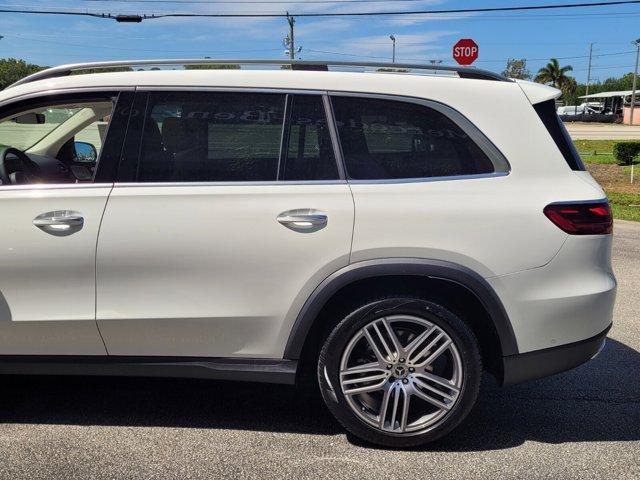 new 2024 Mercedes-Benz GLS 450 car, priced at $90,125