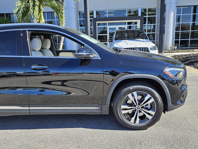 new 2025 Mercedes-Benz GLA 250 car, priced at $45,545