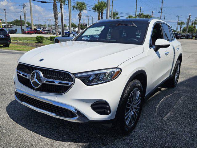 new 2025 Mercedes-Benz GLC 300 car, priced at $55,185