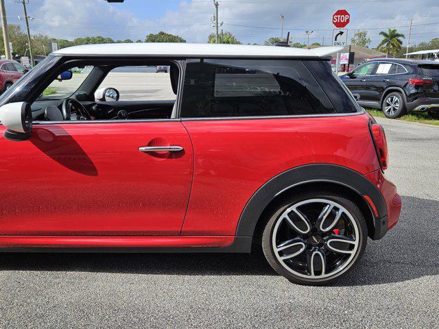 used 2021 MINI Hardtop car, priced at $29,548