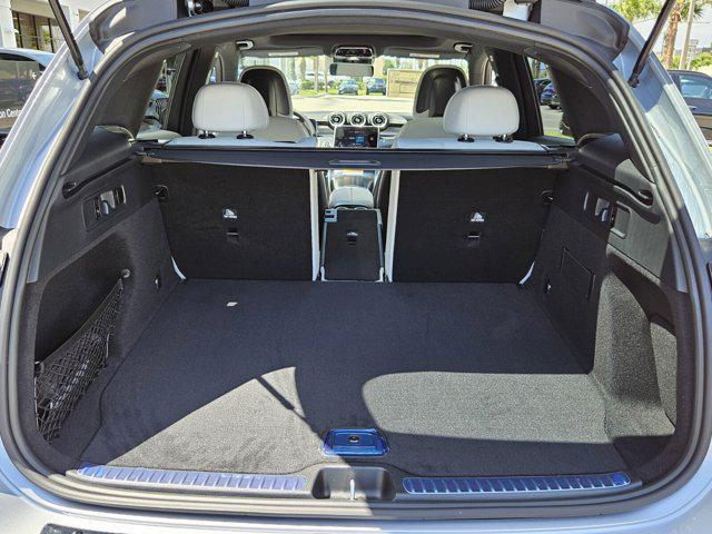 new 2025 Mercedes-Benz GLC 300 car, priced at $60,055
