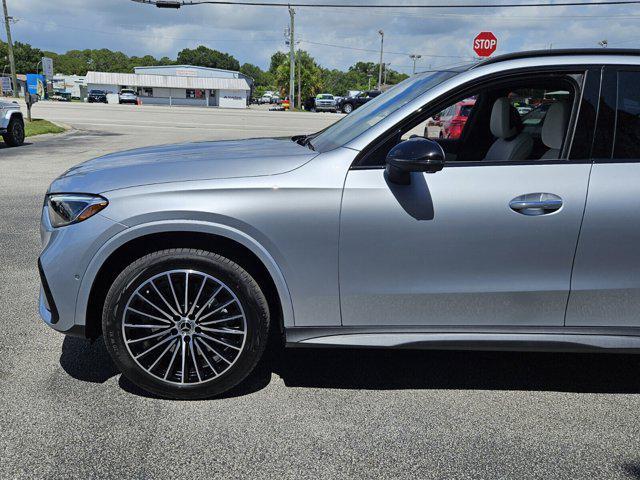 new 2025 Mercedes-Benz GLC 300 car, priced at $60,055