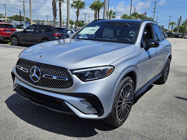 new 2025 Mercedes-Benz GLC 300 car, priced at $60,055