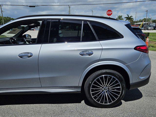 new 2025 Mercedes-Benz GLC 300 car, priced at $60,055