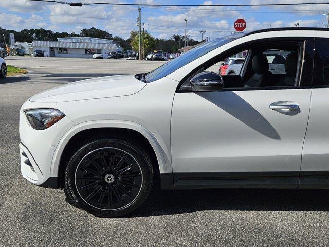 new 2025 Mercedes-Benz GLA 250 car, priced at $53,800