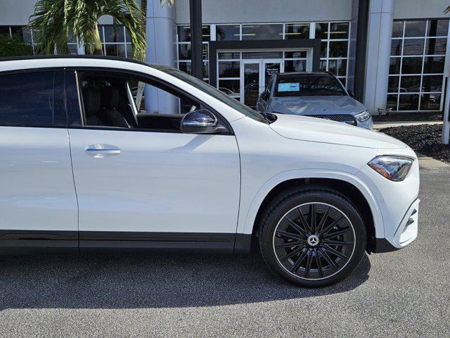 new 2025 Mercedes-Benz GLA 250 car, priced at $53,800