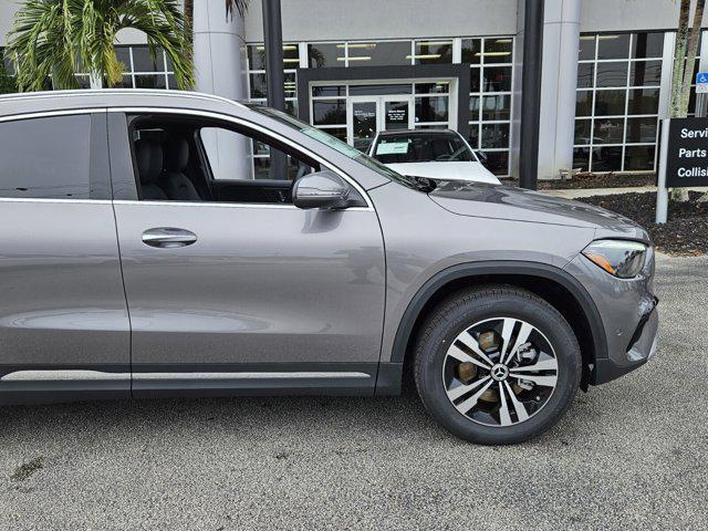 new 2025 Mercedes-Benz GLA 250 car, priced at $46,595