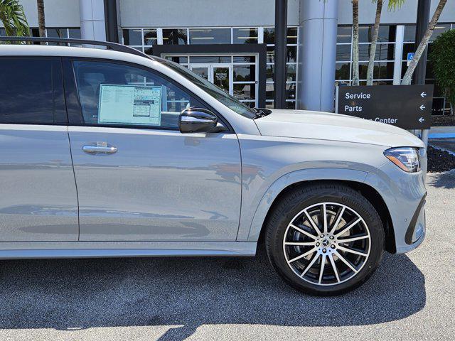 new 2025 Mercedes-Benz GLS 450 car, priced at $90,086