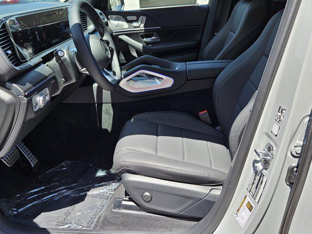 new 2025 Mercedes-Benz GLS 450 car, priced at $90,086