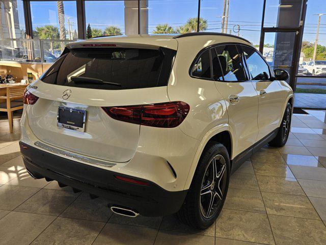 new 2025 Mercedes-Benz GLA 250 car, priced at $52,595