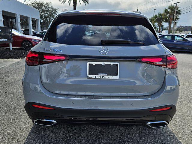 new 2025 Mercedes-Benz GLC 300 car, priced at $61,475