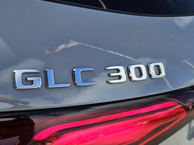 new 2025 Mercedes-Benz GLC 300 car, priced at $61,475