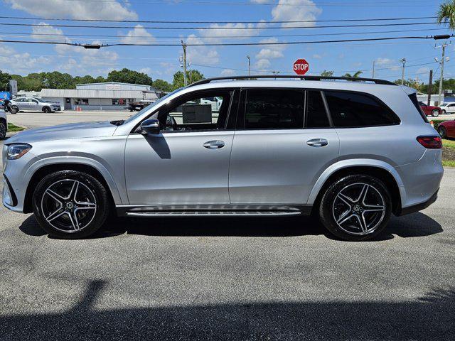 new 2025 Mercedes-Benz GLS 450 car, priced at $95,865