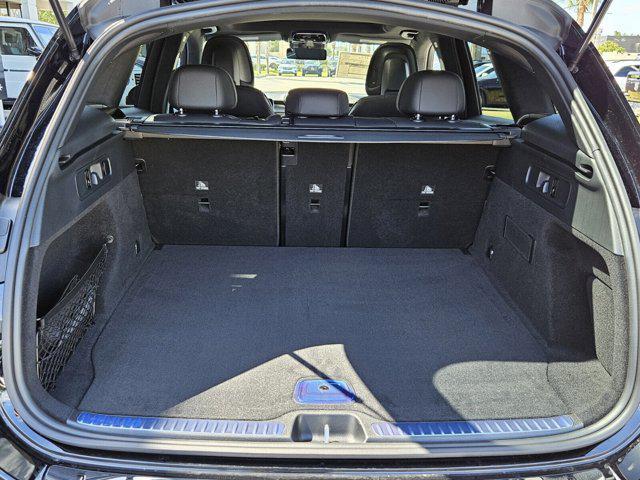 new 2025 Mercedes-Benz GLC 300 car, priced at $55,405