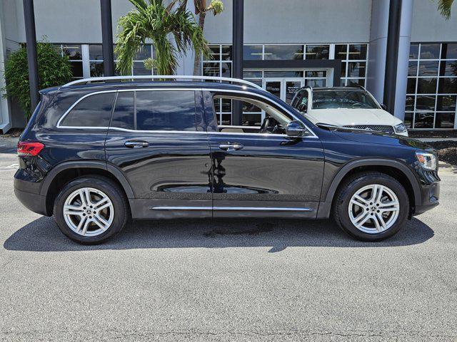 used 2022 Mercedes-Benz GLB 250 car, priced at $27,995