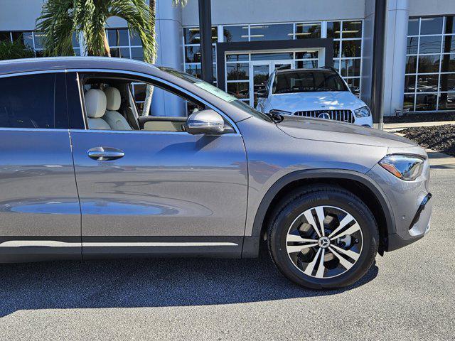 new 2025 Mercedes-Benz GLA 250 car, priced at $47,095