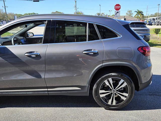 new 2025 Mercedes-Benz GLA 250 car, priced at $47,095