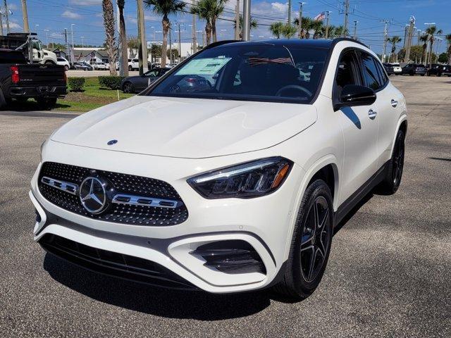 new 2024 Mercedes-Benz GLA 250 car, priced at $52,170