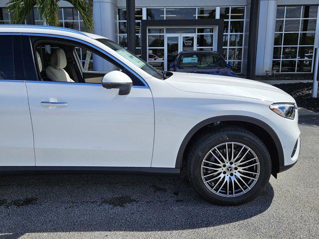 new 2025 Mercedes-Benz GLC 300 car, priced at $51,035