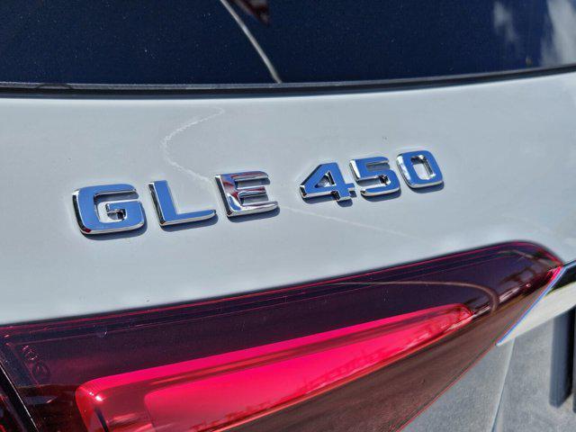 new 2025 Mercedes-Benz GLE 450 car, priced at $85,630