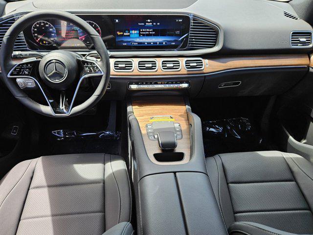 new 2025 Mercedes-Benz GLE 450 car, priced at $85,630