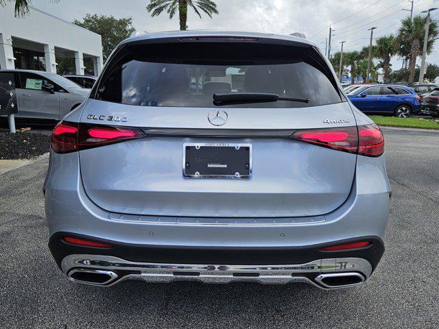 new 2025 Mercedes-Benz GLC 300 car, priced at $61,565