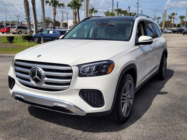 new 2024 Mercedes-Benz GLS 450 car, priced at $90,125