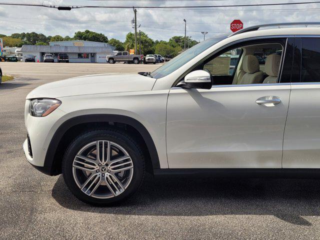 new 2024 Mercedes-Benz GLS 450 car, priced at $90,125