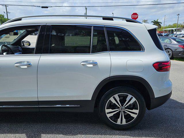 new 2025 Mercedes-Benz GLB 250 car, priced at $47,145