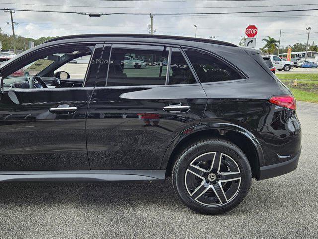 new 2025 Mercedes-Benz GLC 300 car, priced at $58,235