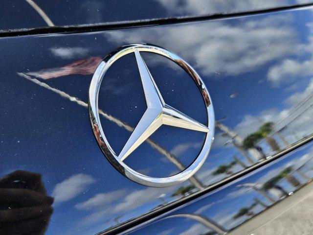 new 2025 Mercedes-Benz GLC 300 car, priced at $59,005