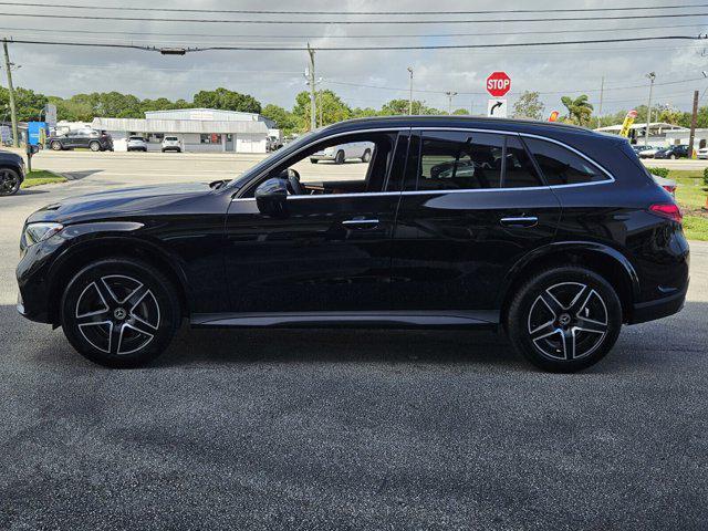 new 2025 Mercedes-Benz GLC 300 car, priced at $59,005