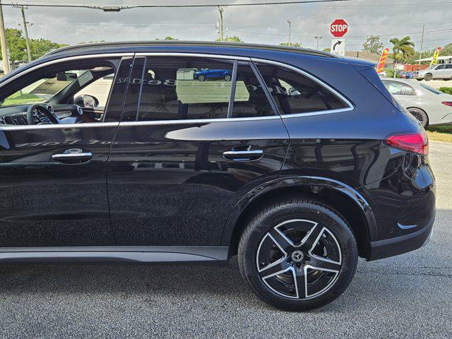new 2025 Mercedes-Benz GLC 300 car, priced at $59,005