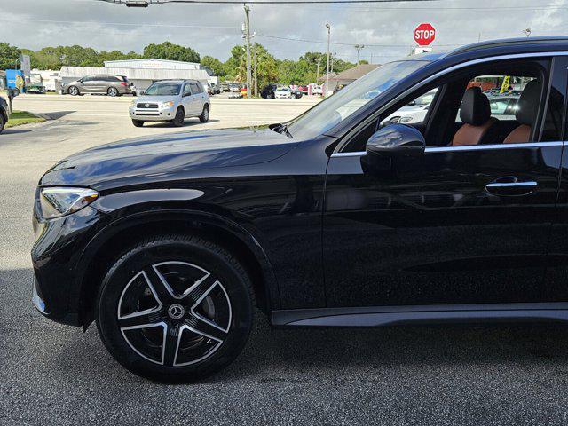 new 2025 Mercedes-Benz GLC 300 car, priced at $59,005