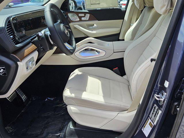 new 2025 Mercedes-Benz GLS 450 car, priced at $89,492