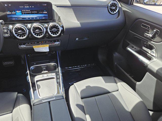 new 2025 Mercedes-Benz GLA 250 car, priced at $46,680