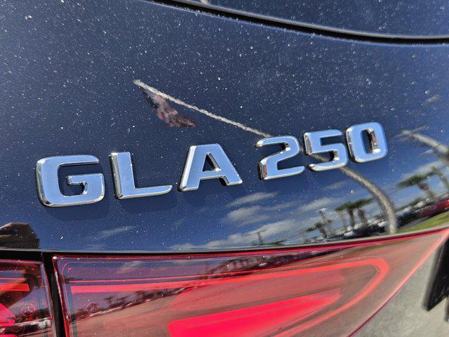 new 2025 Mercedes-Benz GLA 250 car, priced at $46,680