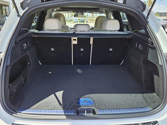 new 2025 Mercedes-Benz GLC 300 car, priced at $56,455