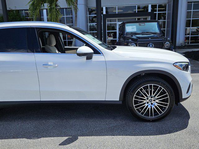 new 2025 Mercedes-Benz GLC 300 car, priced at $56,455