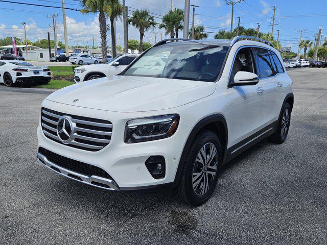 new 2024 Mercedes-Benz GLB 250 car, priced at $51,215