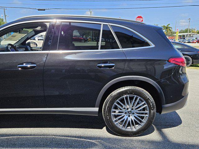 new 2025 Mercedes-Benz GLC 300 car, priced at $56,155