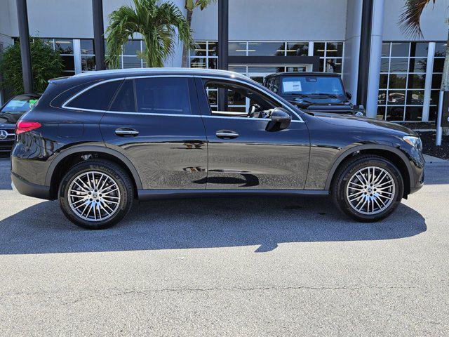 new 2025 Mercedes-Benz GLC 300 car, priced at $56,155