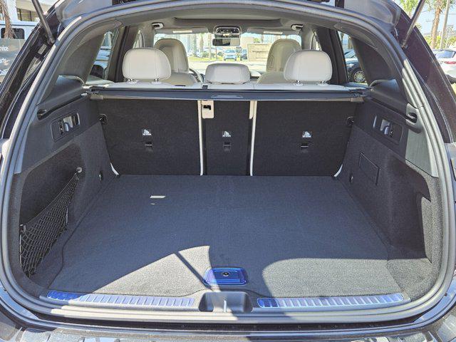 new 2025 Mercedes-Benz GLC 300 car, priced at $56,155
