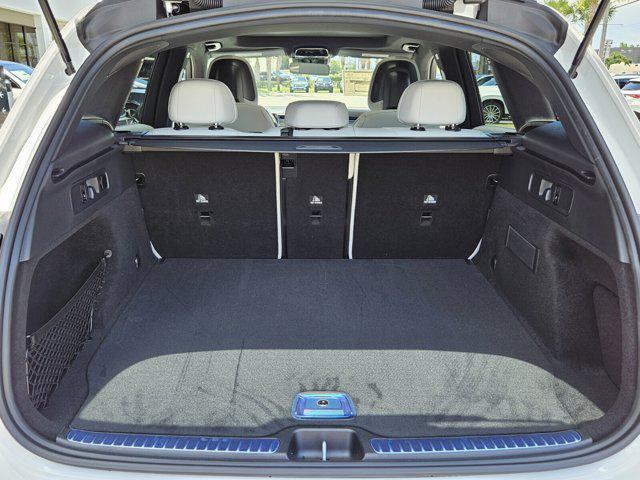 new 2025 Mercedes-Benz GLC 300 car, priced at $59,605