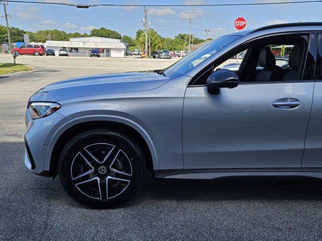 new 2025 Mercedes-Benz GLC 300 car, priced at $59,205